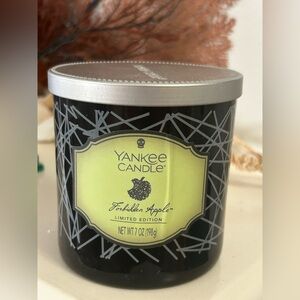 Yankee Candle FORBIDDEN APPLE Medium Jar 14.5 oz Candle. Retired Halloween